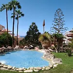 Forest Flat - Big Heated Pool, Terrace, Tv Channels Apartamento San Miguel de Abona