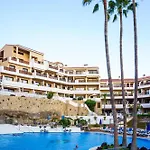 Forest Flat - Big Heated Pool, Terrace, Tv Channels Apartamento San Miguel de Abona