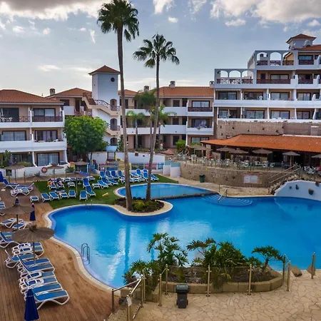 Forest Flat - Big Heated Pool, Terrace, Tv Channels Appartement