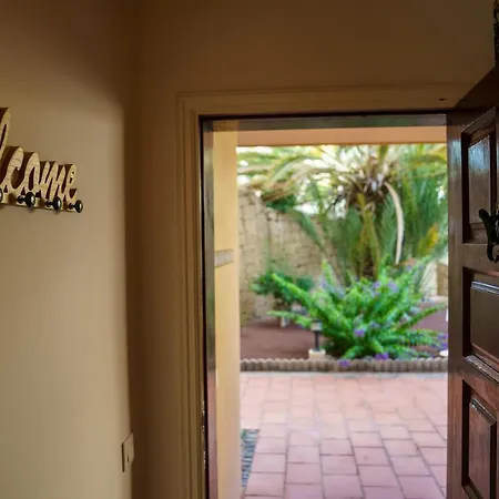 Forest Flat - Big Heated Pool, Terrace, Tv Channels Appartement San Miguel de Abona