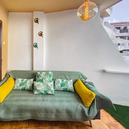 Forest Flat - Big Heated Pool, Terrace, Tv Channels Appartement *