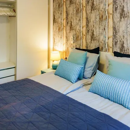 Forest Flat - Big Heated Pool, Terrace, Tv Channels Apartman *